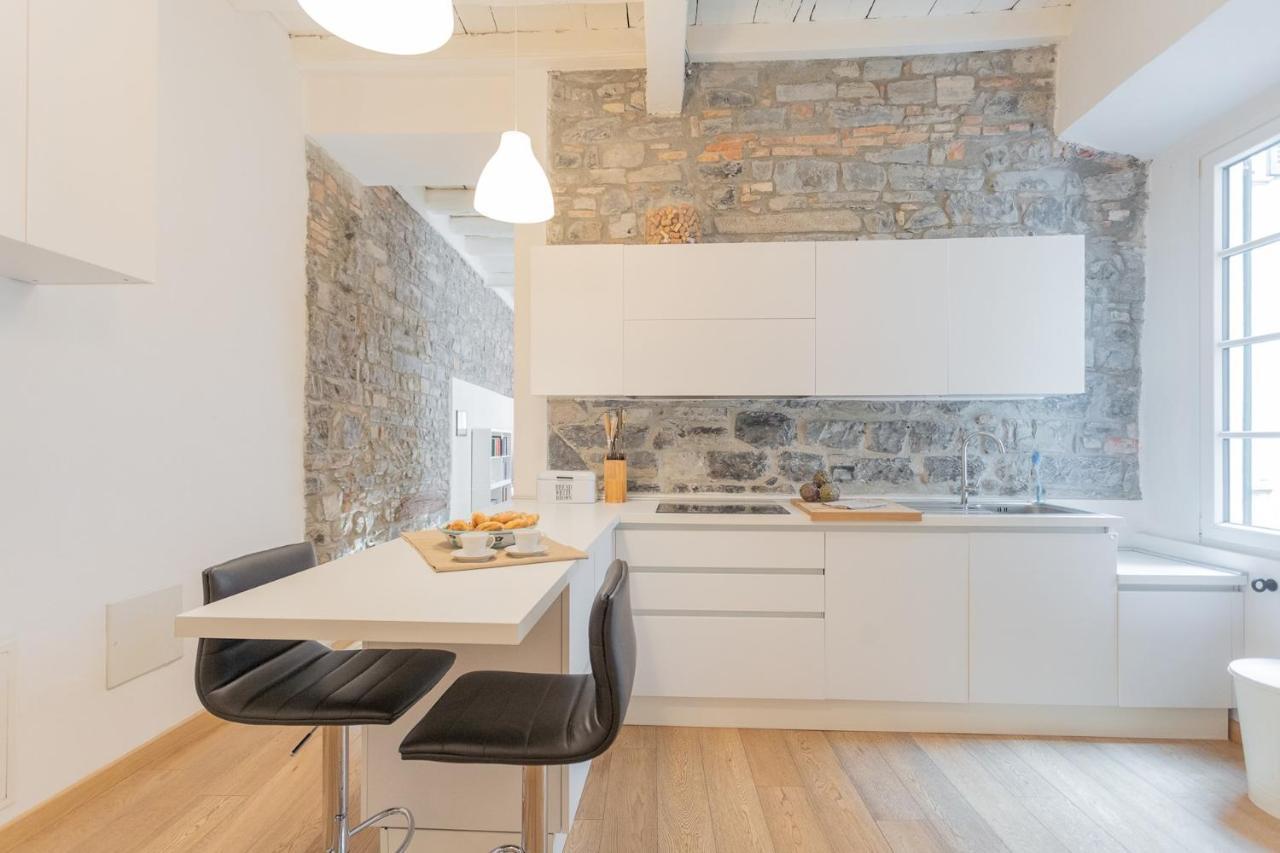 Wine Not Apartment In Como City Centre Екстер'єр фото
