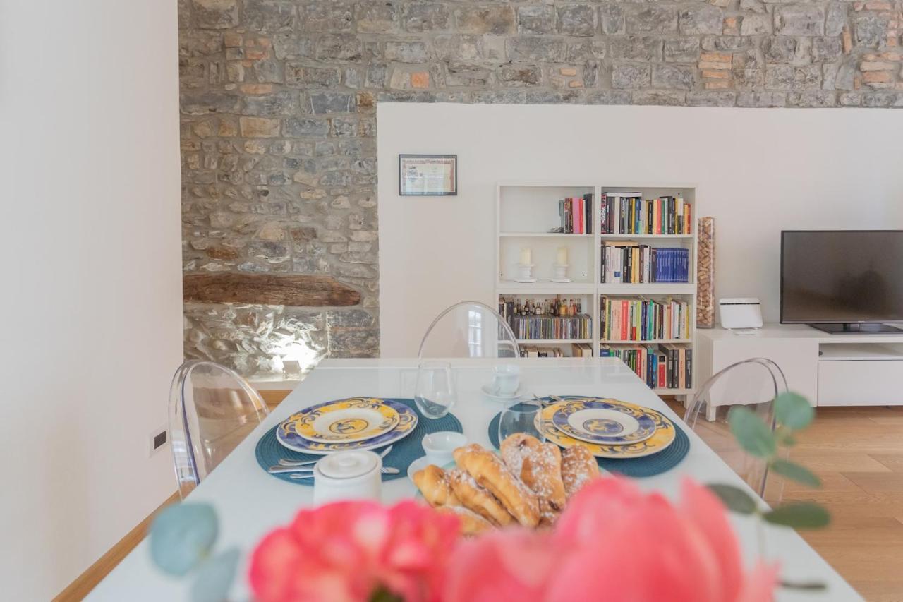 Wine Not Apartment In Como City Centre Екстер'єр фото